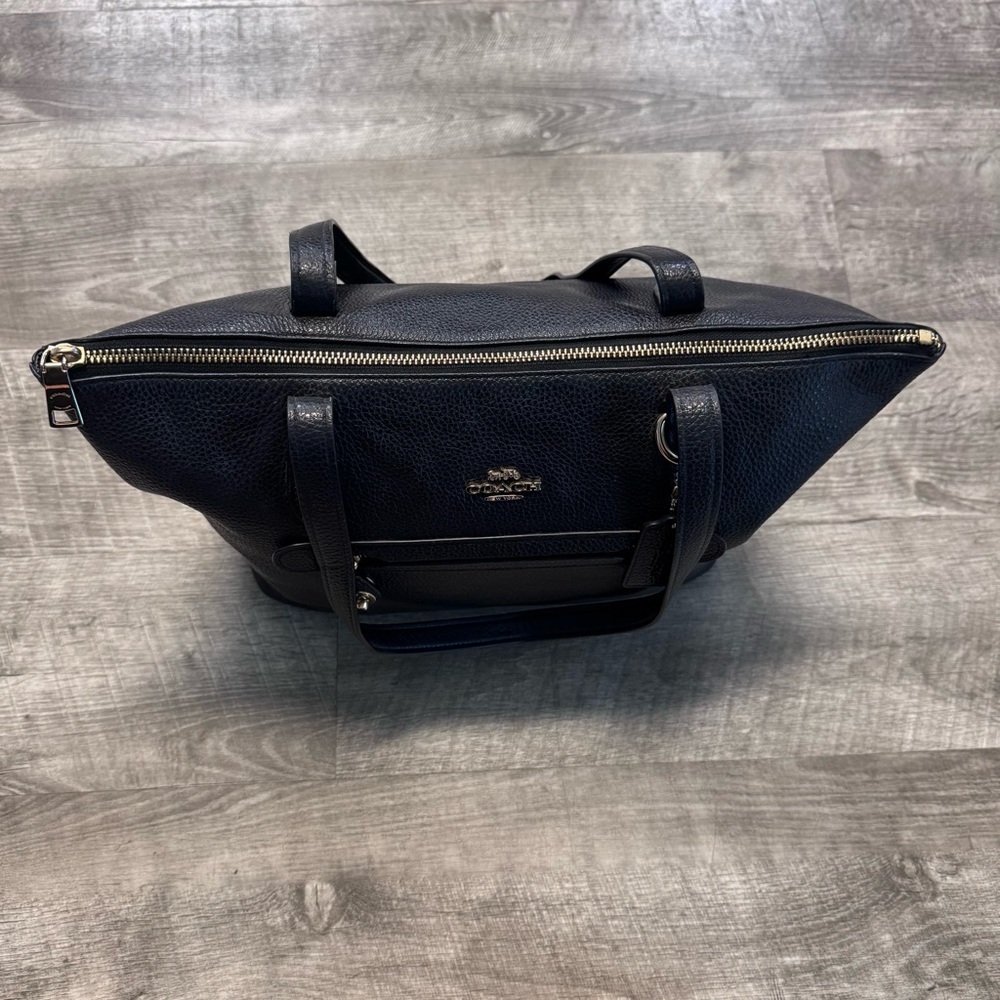 Coach Taylor Tote Light Gold/Black Pebble Leather Zip Top Closure Purse - Picture 12 of 14